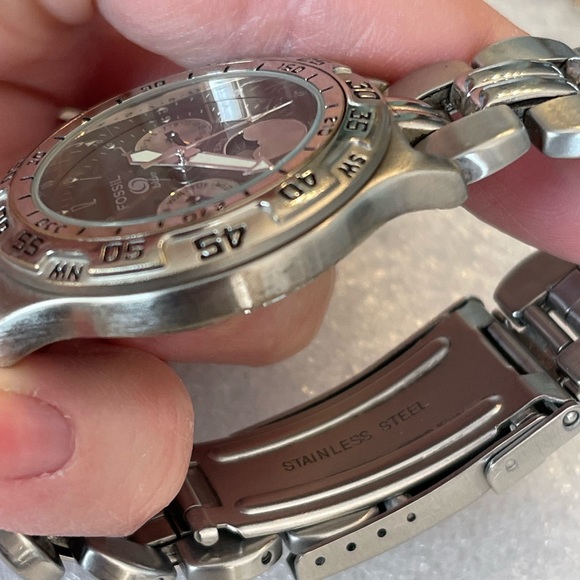 FOSSIL BLUE WOMENS WATCH - Picture 3 of 6